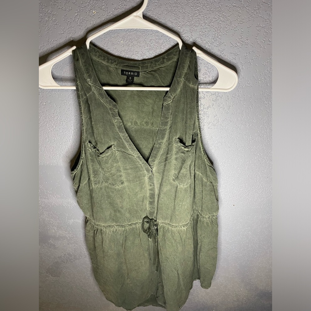 Torrid Emma Tunic Women’s 0 Challis Olive Mineral Wash Babydoll Tunic Plus Size